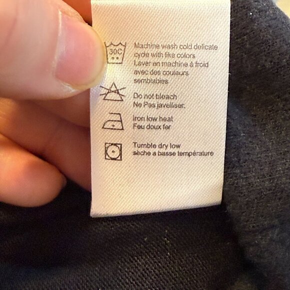 Chaser Black Cut Out Pull Over Sweater Size Medium - Picture 8 of 9